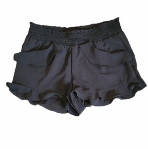 Jolt size L black shorts